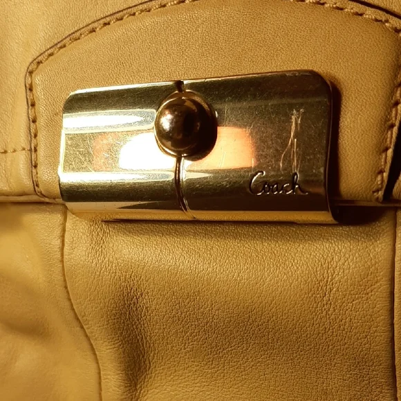 Coach Kristin Yellow Leather Hobo Shoulder Bag - Picture 3 of 16